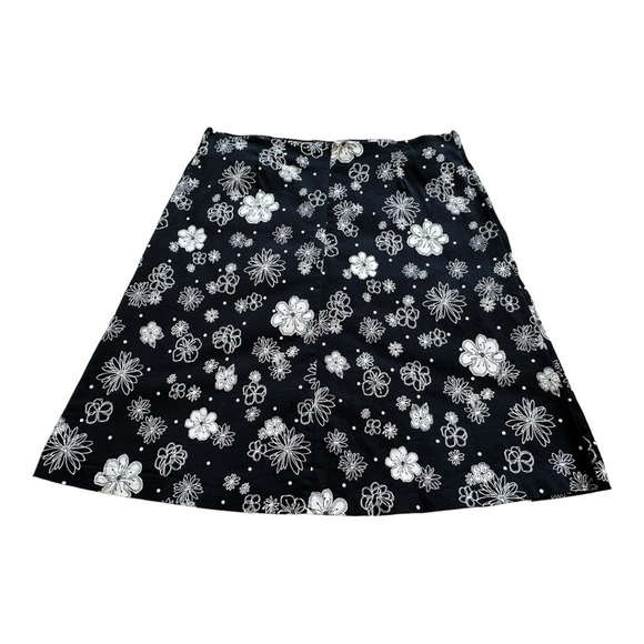 Northern Reflections Black A Line Skirt With White Flowers - Size 18 - Picture 2 of 9